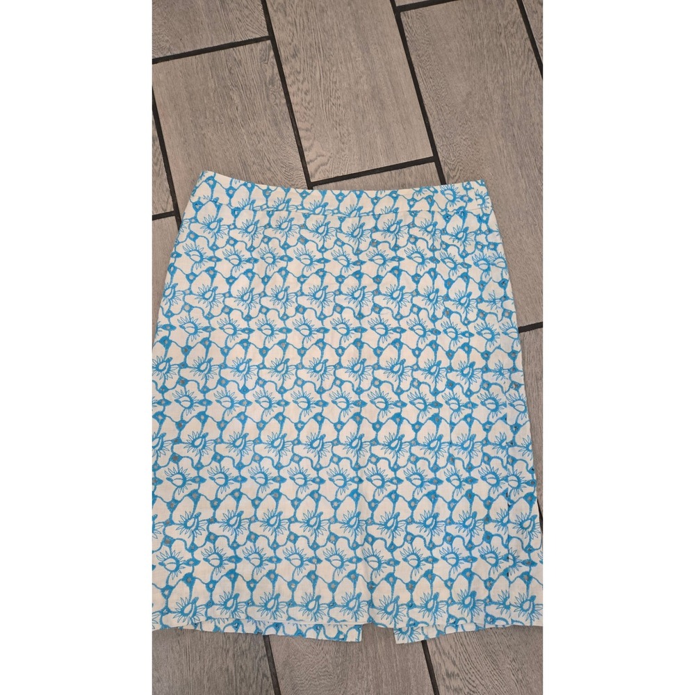 Talbots Blue White Floral Eyelet Pencil Skirt Size 8 Lined Straight Back Vent